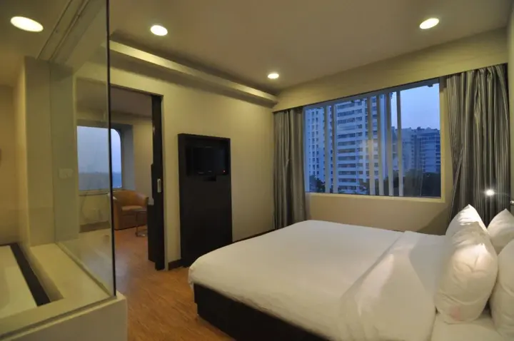 Эрамаллур: Keys Select by Lemon Tree Hotels, Kochi