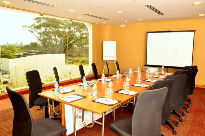 Эрамаллур: Keys Select by Lemon Tree Hotels, Kochi