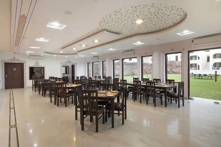 Удаипур: Hill Garden  Retreat