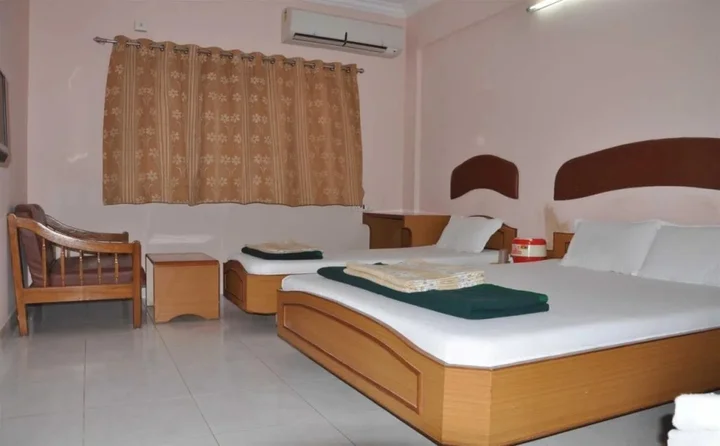 Дварка: Hotel Shree Darshan