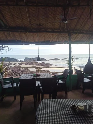 Арамбол: Goroomgo Om Ganesh Naik Cliff Side Guest House Goa