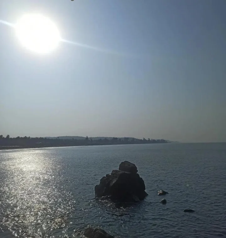 Арамбол: Goroomgo Om Ganesh Naik Cliff Side Guest House Goa
