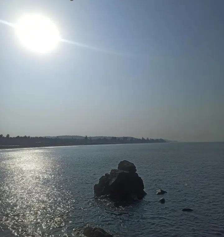 Арамбол: Goroomgo Om Ganesh Naik Cliff Side Guest House Goa