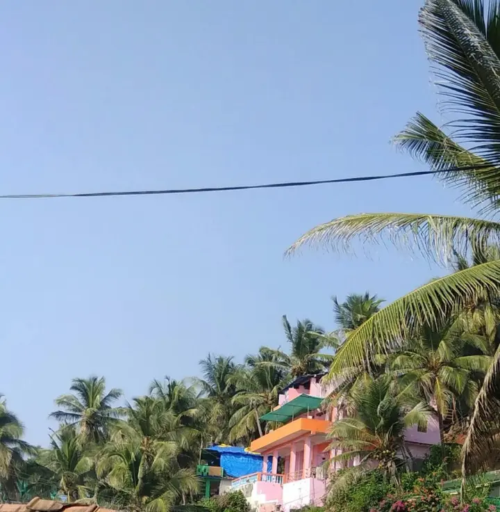 Арамбол: Goroomgo Om Ganesh Naik Cliff Side Guest House Goa