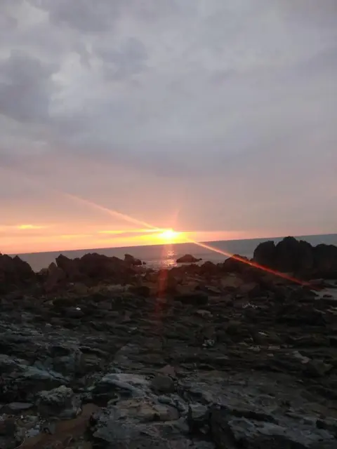 Арамбол: Goroomgo Om Ganesh Naik Cliff Side Guest House Goa