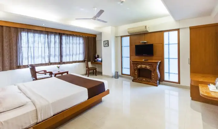 Нашик: Hotel Seven Heaven