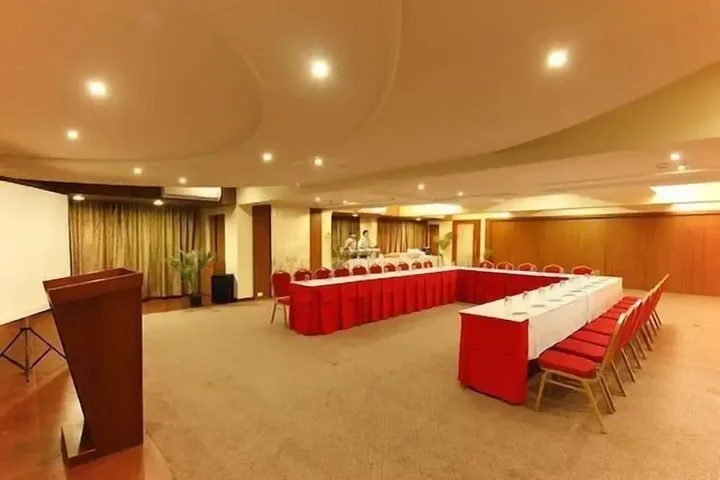 Нашик: Hotel Seven Heaven