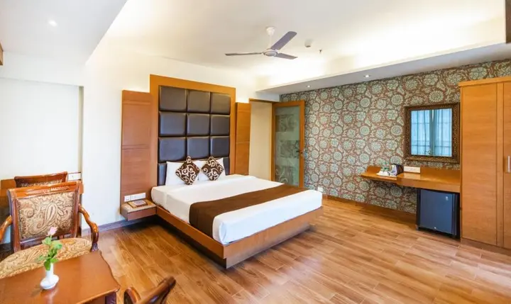 Нашик: Hotel Seven Heaven