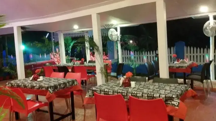 Морджим: The Long Bay Hotel