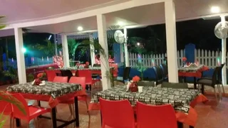 Морджим: The Long Bay Hotel