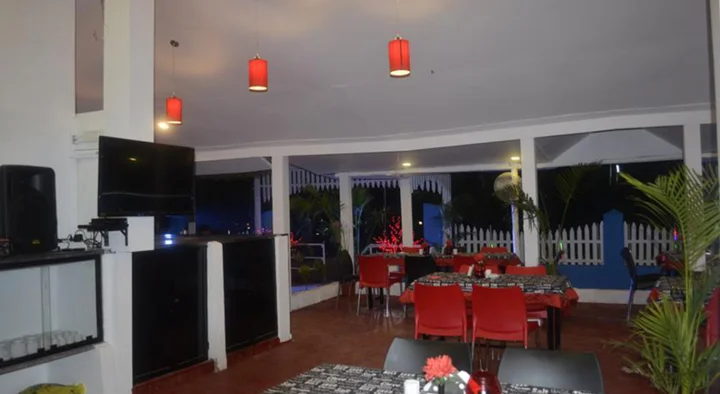 Морджим: The Long Bay Hotel