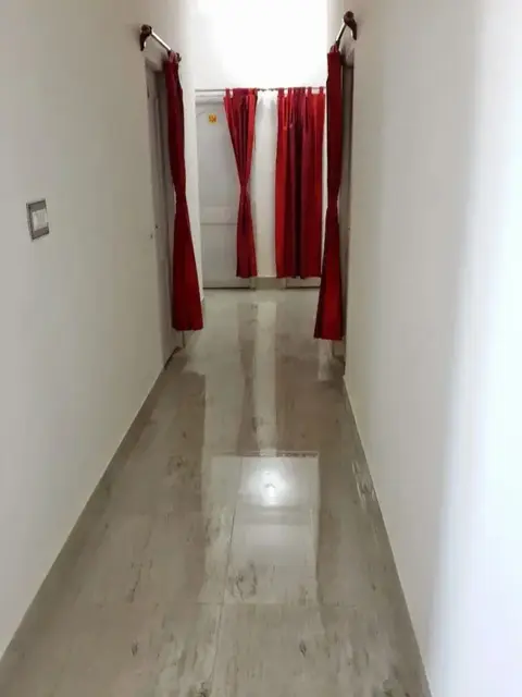 Болпур: Lodge Lipika