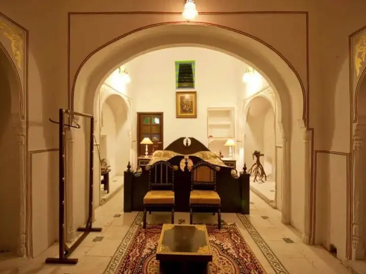 Хому: Bara Bungalow Kalwar, Jaipur - A Rosakue Collection