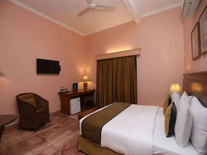 Capital O 10953 Dayal Lodge - A Boutique Hotel — фото 5