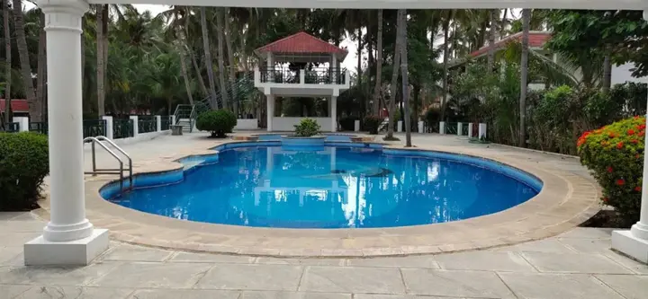 Ковелонг: Green Coconut Resort