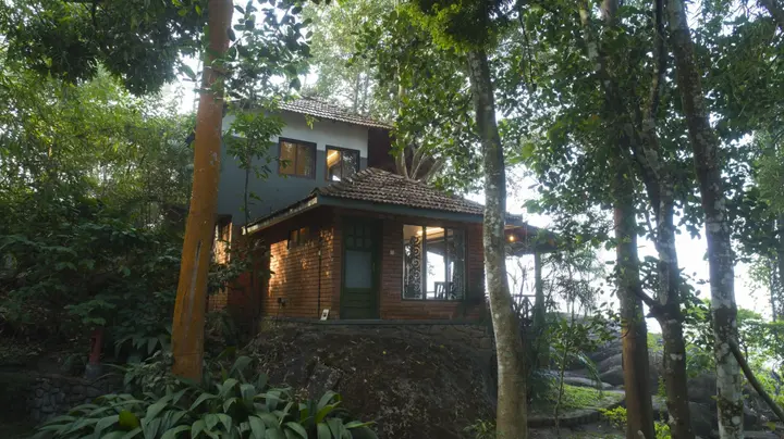 Султан-Батери: Edakkal Hermitage