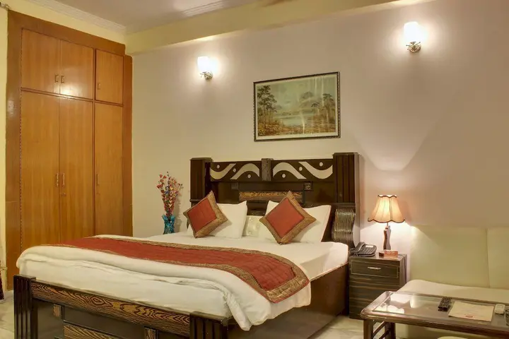 Нойда: OYO Rooms Noida Golf Course