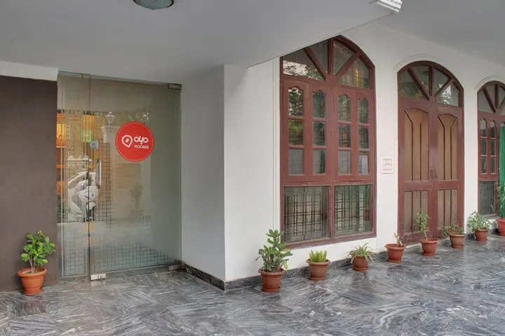 Нойда: OYO Rooms Noida Golf Course