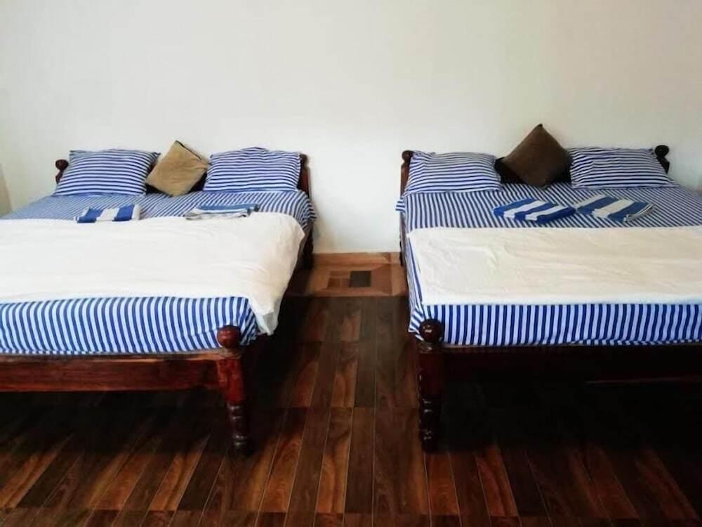 Южный Гоа: Royal Touch Beach Huts & Restaurant
