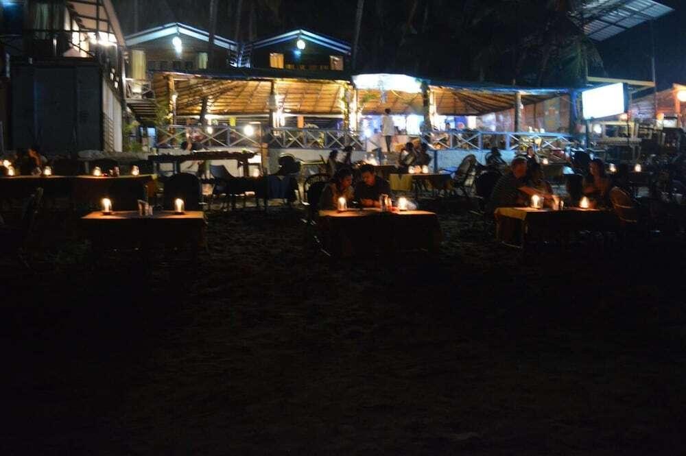 Южный Гоа: Royal Touch Beach Huts & Restaurant