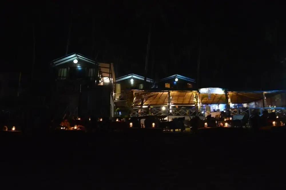 Южный Гоа: Royal Touch Beach Huts & Restaurant