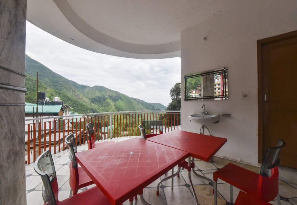 Дармсала: OYO 4751 Hotel Akashdeep