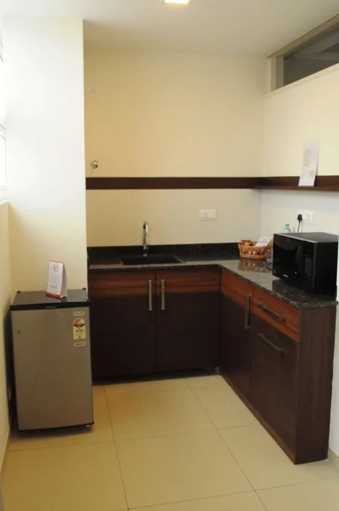Бангалор: Ixora Suites