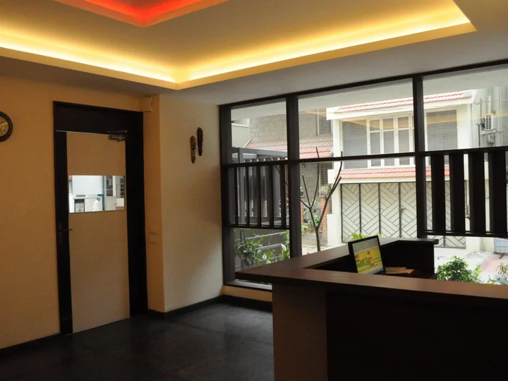 Бангалор: Ixora Suites