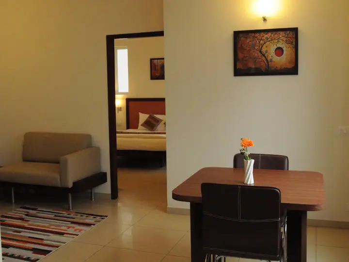 Бангалор: Ixora Suites