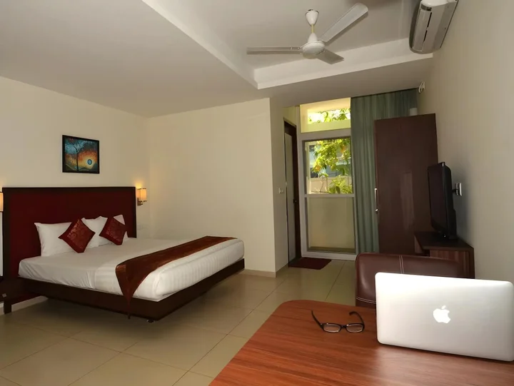 Бангалор: Ixora Suites