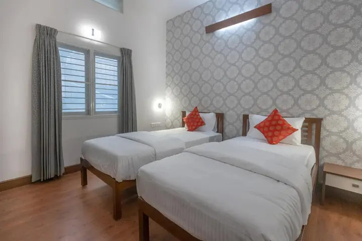 Бангалор: Ixora Suites