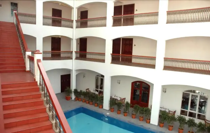 Коччи: The Killians Boutique Hotel