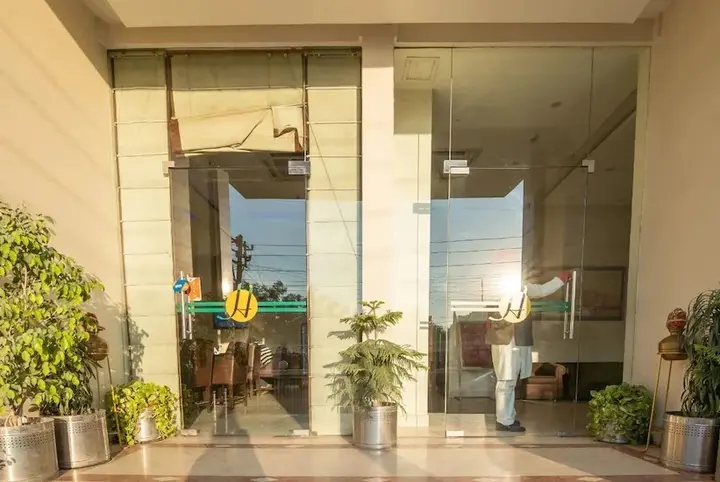 Варанаси: Hotel Janhvi International