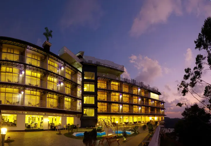 Муннар: The Panoramic Getaway