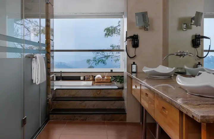 Муннар: The Panoramic Getaway