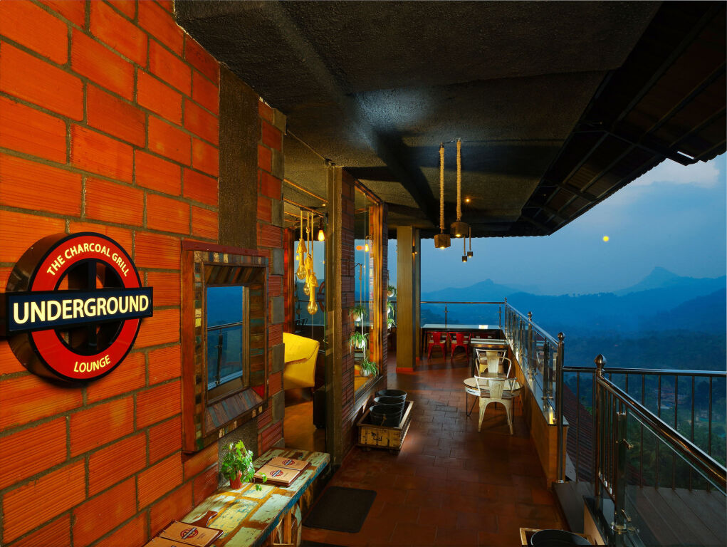 Муннар: The Panoramic Getaway