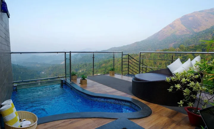 Муннар: The Panoramic Getaway