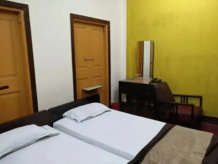 Колката: Broadway Hotel