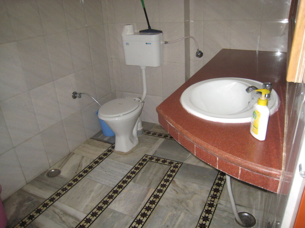 Варанаси: Kedareswar Bed and Breakfast