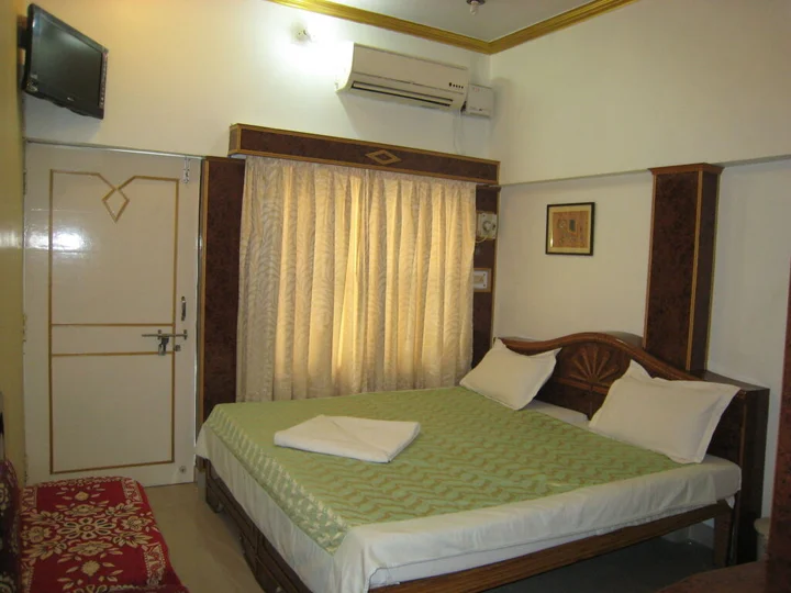Варанаси: Kedareswar Bed and Breakfast