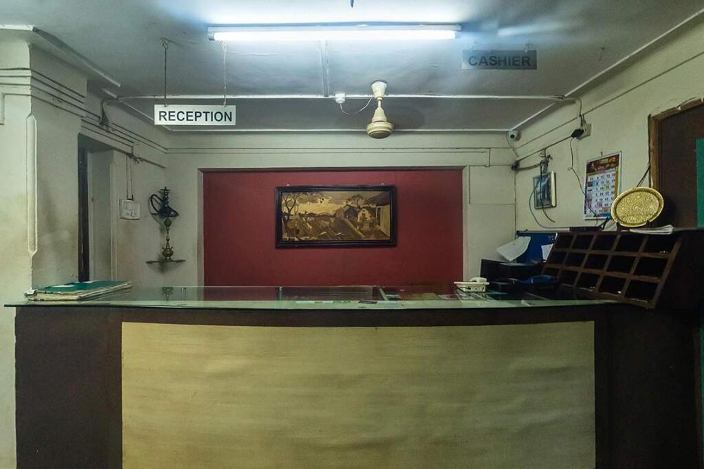 Нерал: Hotel Rahi
