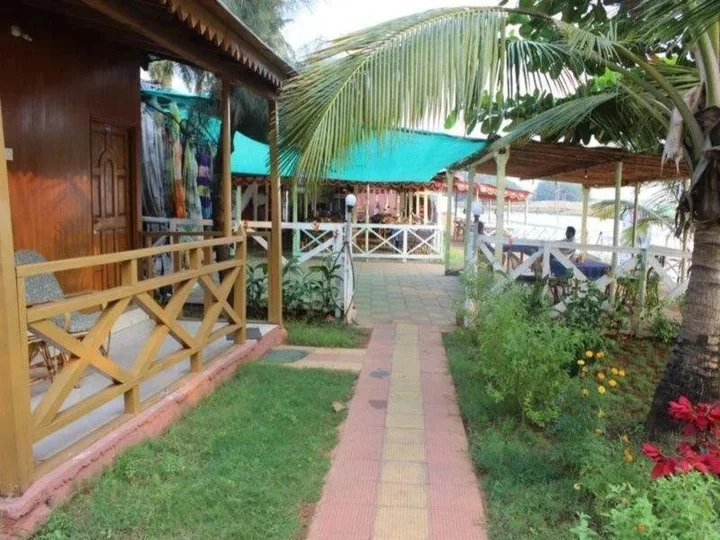 Арамбол: Sea Paradise Bamboo Beach Huts