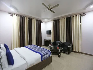 Наинитал: OYO 4635 Sheetal Hotel