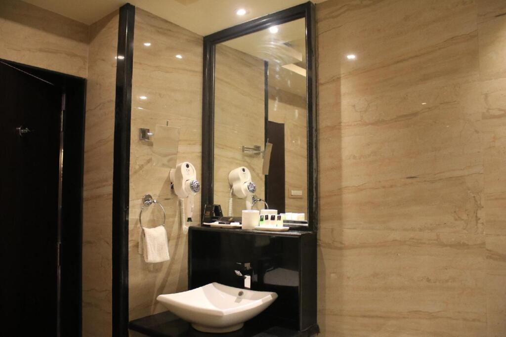 Сриперумбудур: Sathyam Grand Resorts
