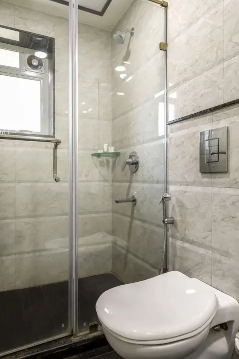 Колката: OYO 16703 Hotel The Platinum