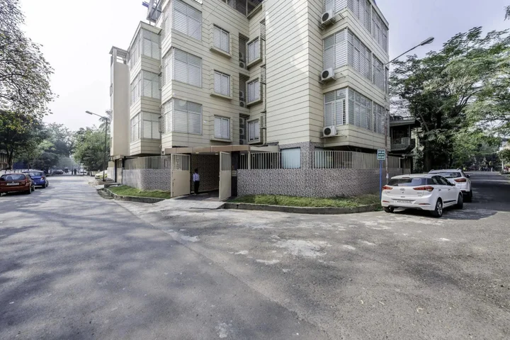 Колката: OYO 16703 Hotel The Platinum