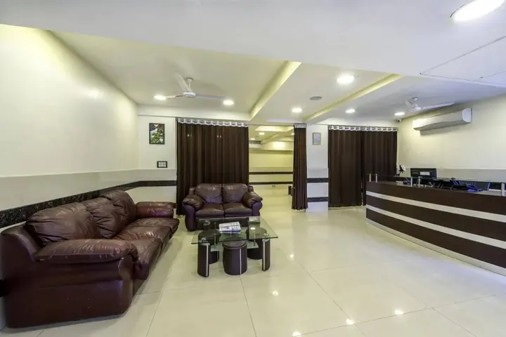 Колката: OYO 16703 Hotel The Platinum