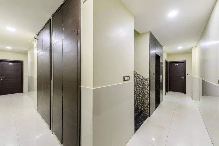 Колката: OYO 16703 Hotel The Platinum