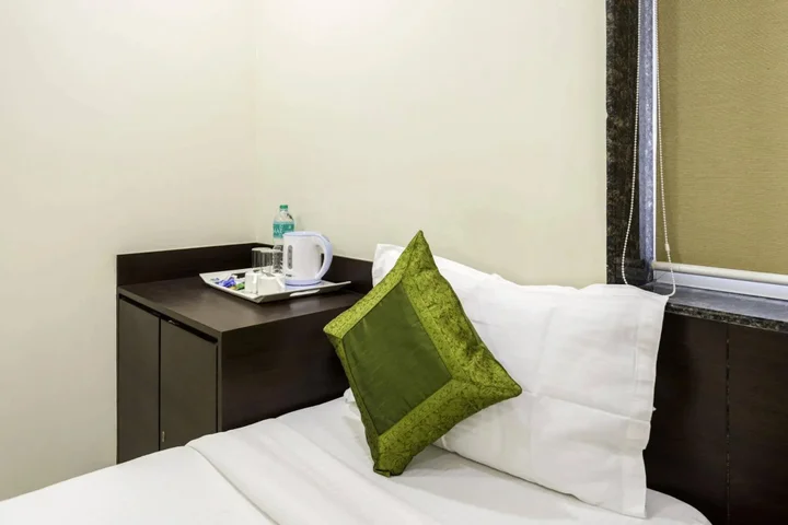 Колката: OYO 16703 Hotel The Platinum
