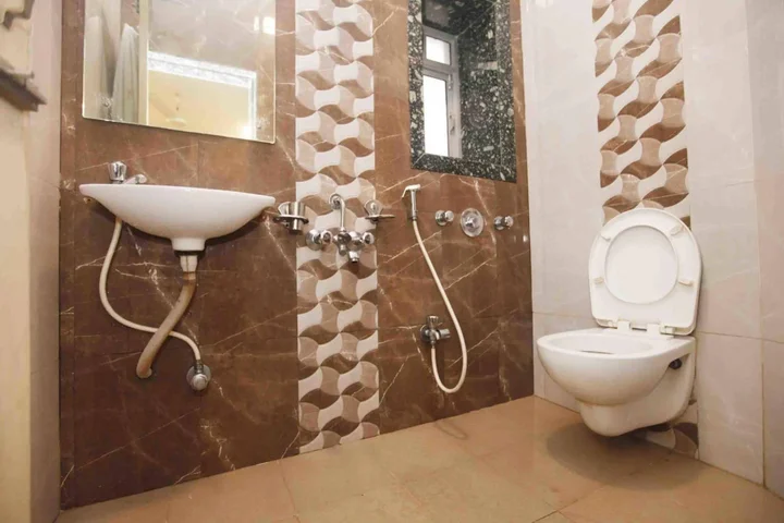 Мумбаи: Hotel Al Moazin